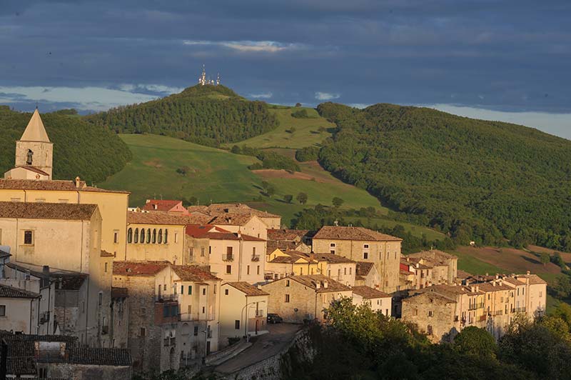 Centro storico e Riserva Naturale Bosco Casale