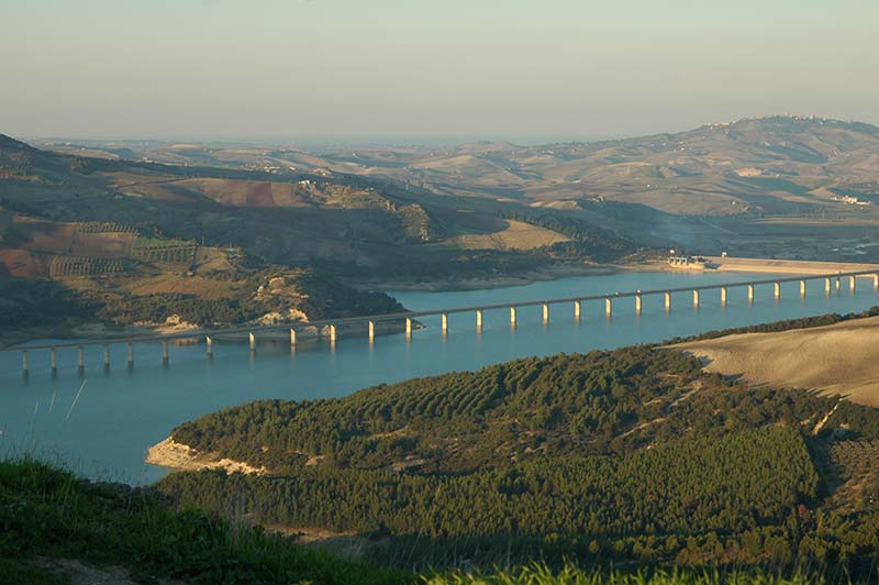 Invaso artificiale del Liscione